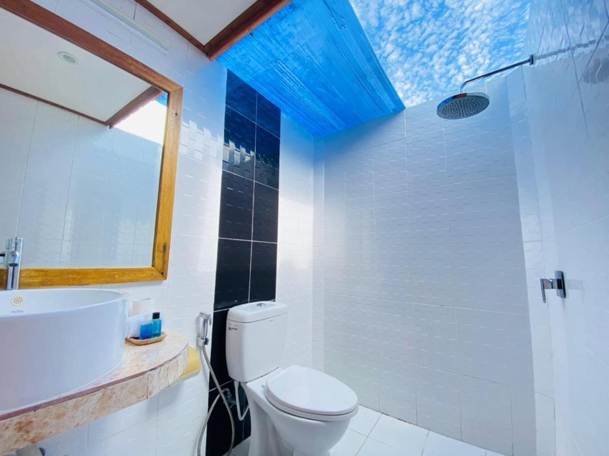 Coral Maldives Гостевой дом