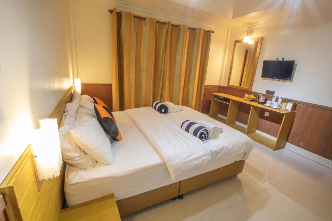 Coral Maldives Гостевой дом *