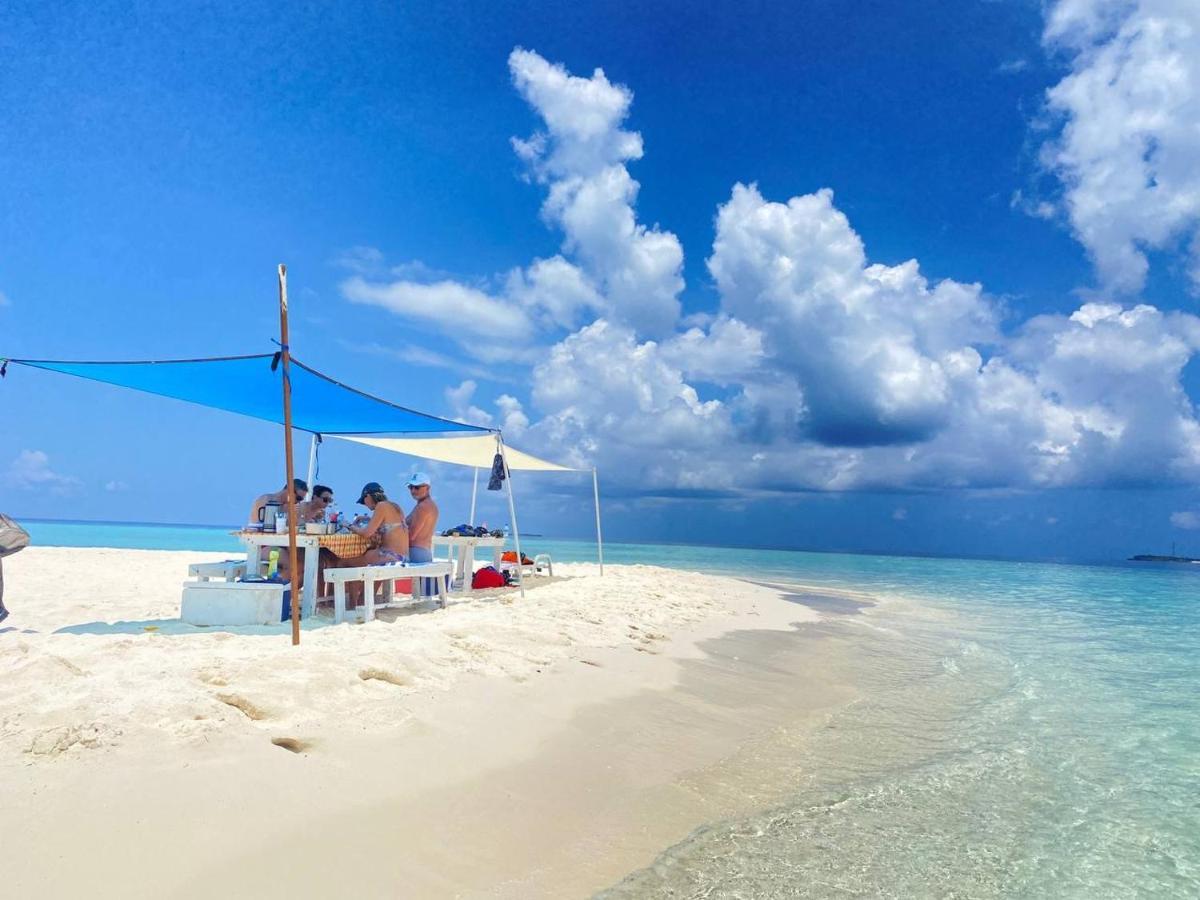 Coral Maldives Гостевой дом *